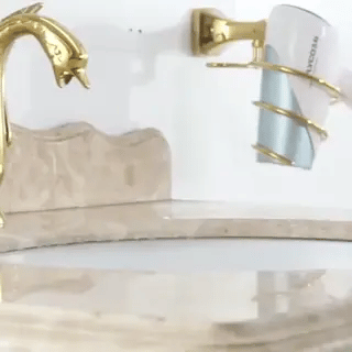 Goldene Waschbeckenarmatur im Schwanen-Design mit Einhebelmischer (Preview GIF)