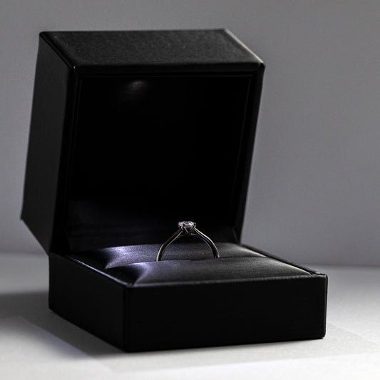 EDELIND Verlobungsring für Damen (Gold 750) mit echtem Diamanten 0.3ct (GIA) inkl. Geschenkbox