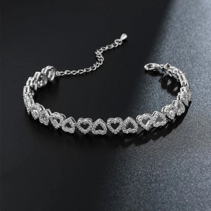 Herzarmband für Damen | Vergoldet/Silberplattiert mit Zirkonia: Elegantes Geschenk