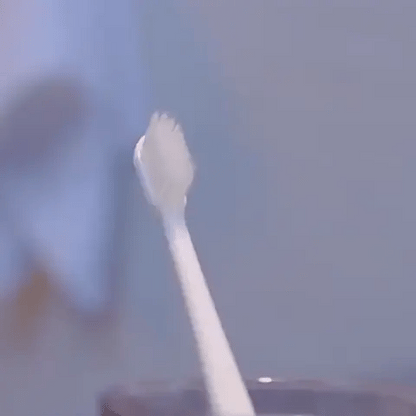 UV Sterilisator Zahnbürstenhalter | Solarbetrieben und Wiederaufladbar: Platzsparend & Hygienisch (Preview GIF)