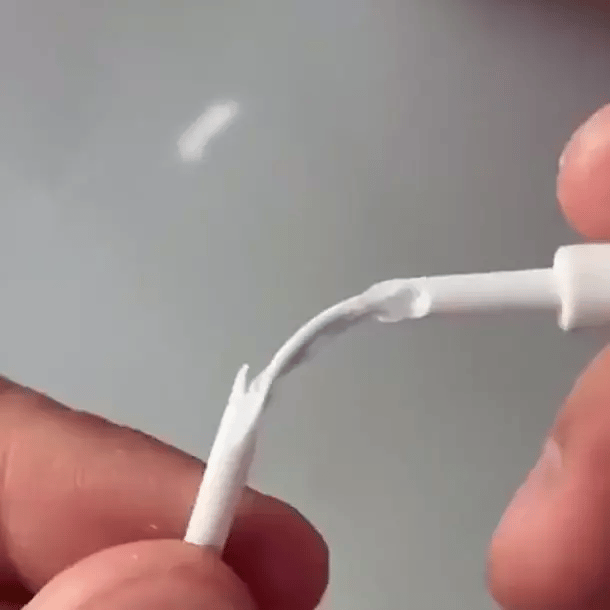 Flüssiges Isolierband zur Reparatur und Abdichtung elektrischer Leitungen (Preview GIF)